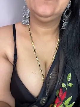 Zoya Varma004 online show from 02/04/26, 06:08