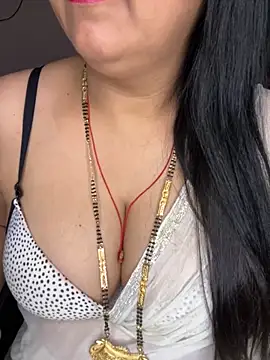 Zoya Varma004 online show from 10/26/25, 09:53