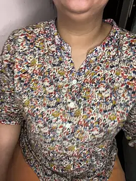 Zoya Varma004 online show from 04/04/26, 02:45