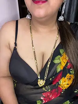 Zoya Varma004 online show from 05/17/26, 11:21