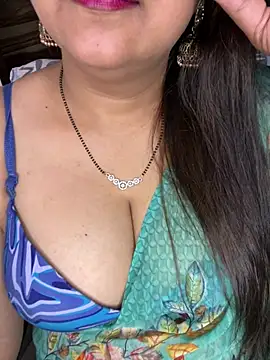 Zoya Varma004 online show from 04/03/26, 07:04