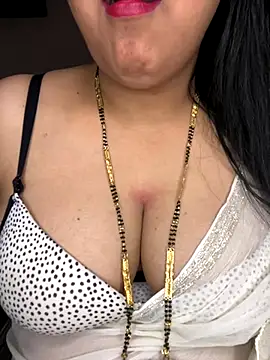 Zoya Varma004 online show from 10/01/25, 06:51