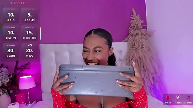 Snapshot of Brunna-Brownn chatting on 07/06/26, 11:50 Brunna-Brownn online show from 07/06/26, 11:50