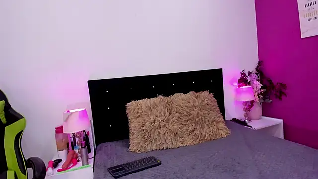 Snapshot of Brunna-Brownn chatting on 12/01/25, 11:55 Brunna-Brownn online show from 12/01/25, 11:55