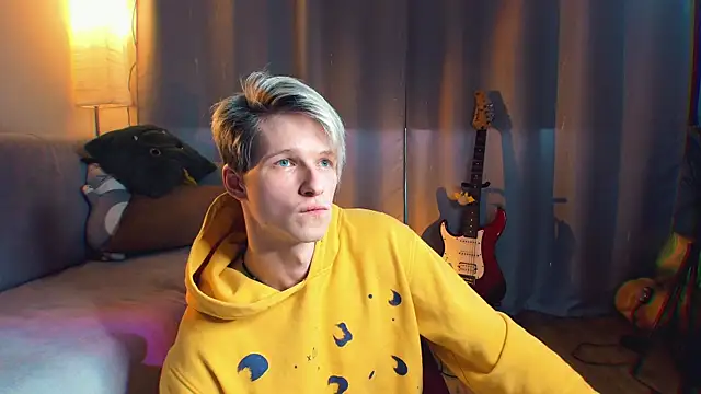 Breston Sweet online show from 02/17/26, 02:14