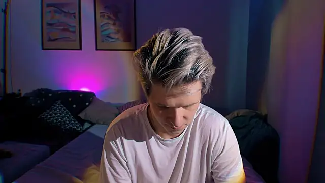 Breston Sweet online show from 09/18/25, 03:59