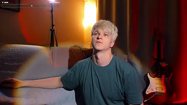 Breston Sweet online show from 10/28/25, 02:45