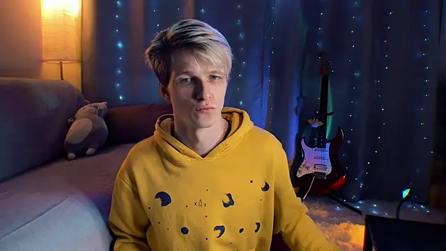 Breston Sweet online show from 03/18/26, 04:59