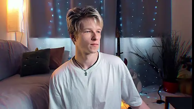 Breston Sweet online show from 04/14/26, 11:04