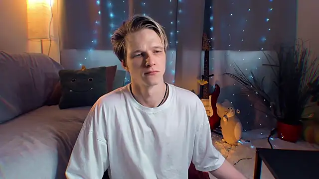 Breston Sweet online show from 04/15/26, 06:52