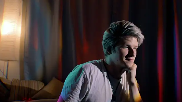 Breston Sweet online show from 09/28/25, 07:54