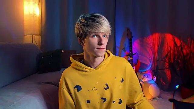 Breston Sweet online show from 03/25/26, 02:12