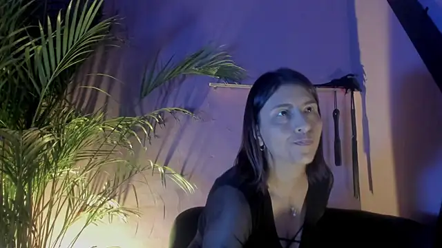 isa kiss online show from 04/26/26, 12:02