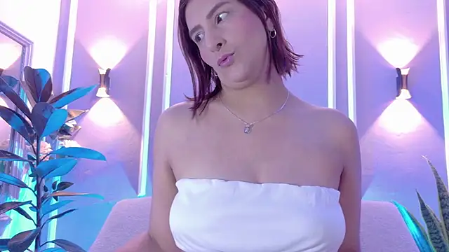 isa kiss online show from 03/12/26, 12:42