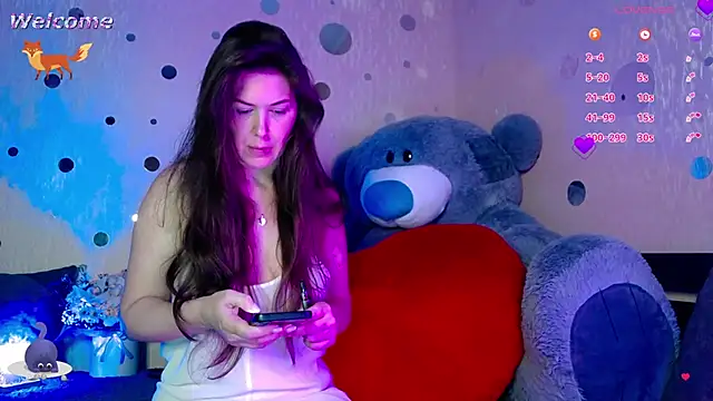 GENTLY--EVIL online show from 11/04/25, 06:33