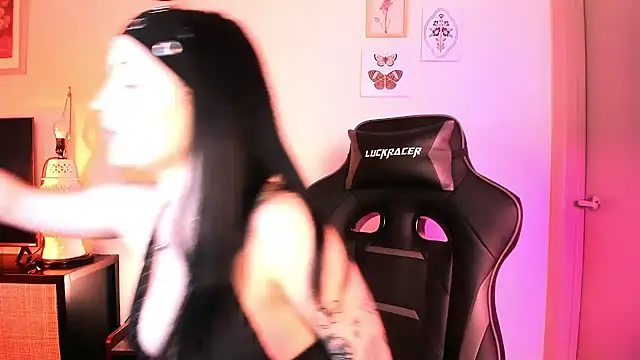 MelroseStrip online show from 04/03/26, 08:15