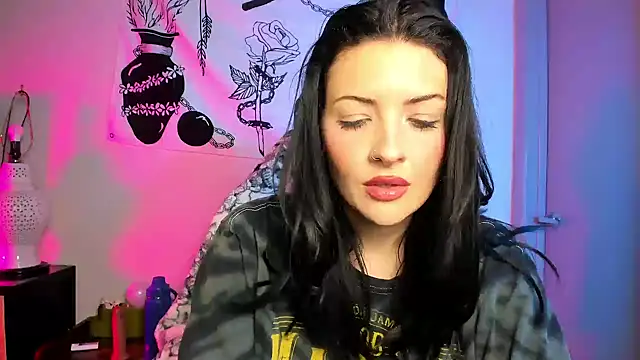 MelroseStrip online show from 12/20/25, 09:28