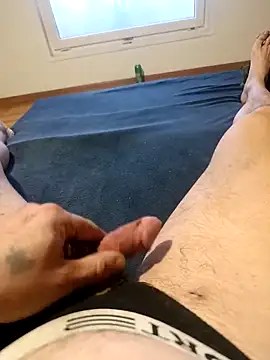 Snapshot of Morrriarti@xh chatting on 12/18/25, 01:48 Morrriartixh online show from 12/18/25, 01:48