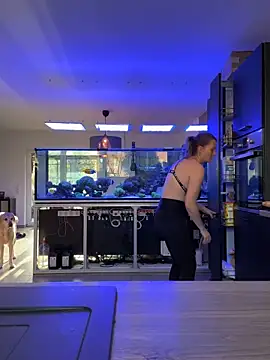 newMichelle online show from 11/05/25, 08:06