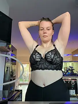 newMichelle online show from 04/15/26, 06:08