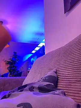 newMichelle online show from 10/28/25, 07:18