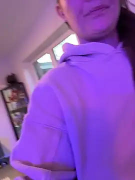 newMichelle online show from 02/04/26, 07:03