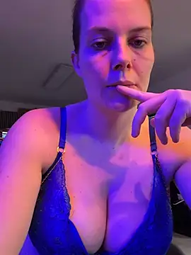 newMichelle online show from 03/11/26, 07:13