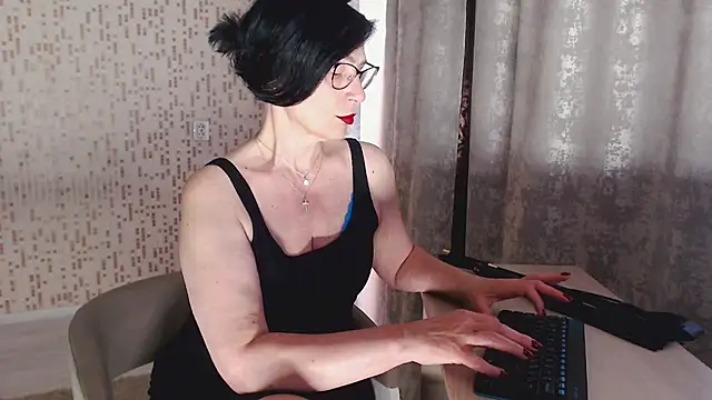 BelovedLady online show from 05/11/26, 08:05