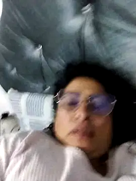 Snapshot of Keyla01_ chatting on 03/11/25, 02:32 Keyla01 online show from 03/11/25, 02:32