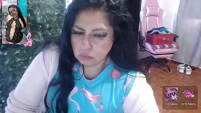 Snapshot of Keyla01_ chatting on 03/07/25, 01:29 Keyla01 online show from 03/07/25, 01:29