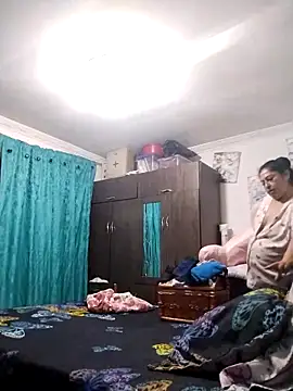 Keyla01  online show from 11/23/25, 04:44