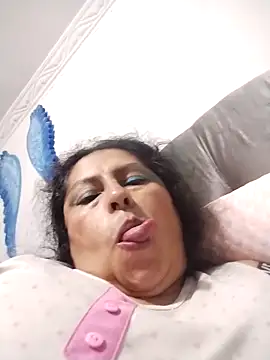 Keyla01  online show from 11/25/25, 12:00