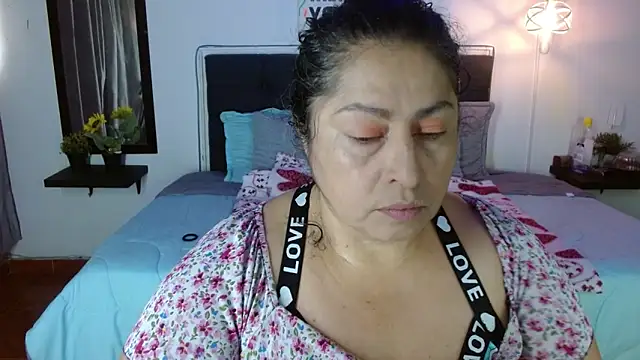 Snapshot of Keyla01_ chatting on 01/14/26, 04:43 Keyla01 online show from 01/14/26, 04:43