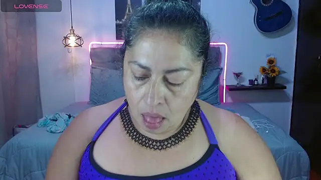 Snapshot of Keyla01_ chatting on 04/18/26, 12:40 Keyla01 online show from 04/18/26, 12:40