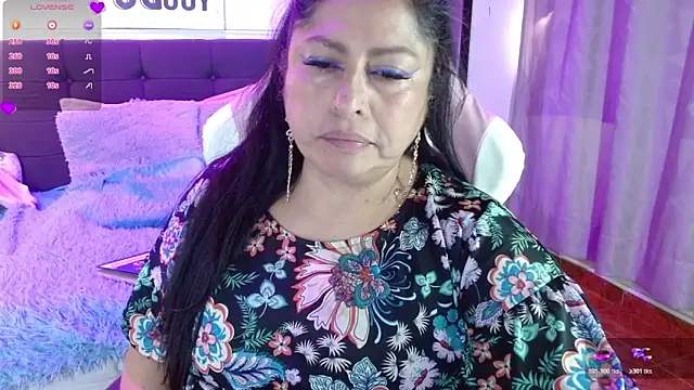 Keyla01  online show from 10/19/25, 04:21