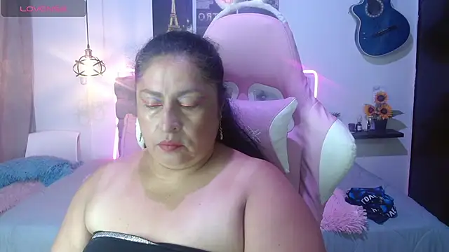 Keyla01  online show from 04/15/26, 07:58