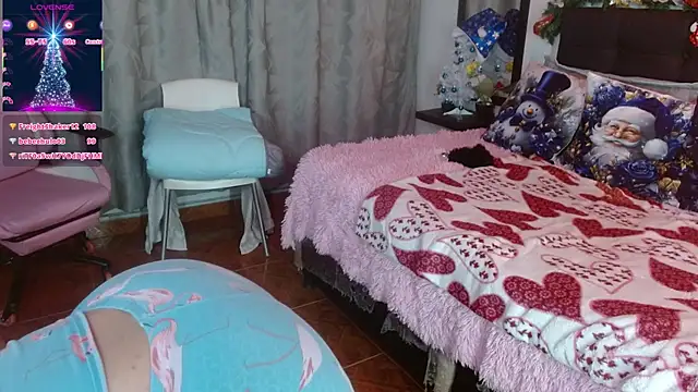 Snapshot of Keyla01_ chatting on 12/22/25, 04:12 Keyla01 online show from 12/22/25, 04:12