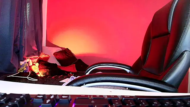 lulubigtitts1 online show from 04/08/26, 03:13