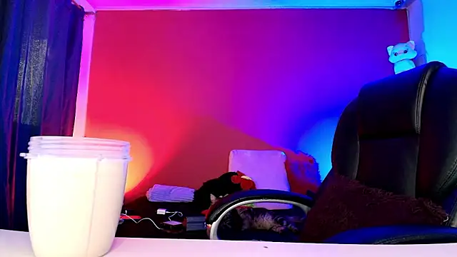 lulubigtitts1 online show from 02/28/26, 04:06