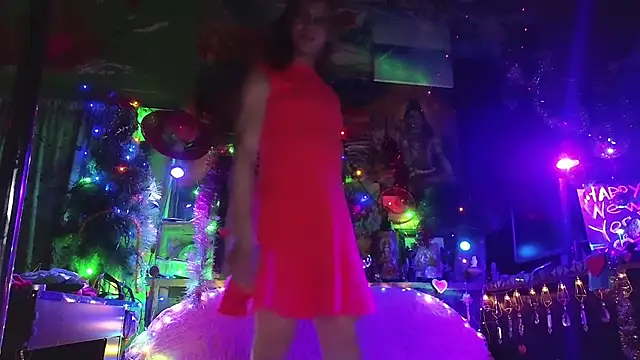 Alexa Cosmic online show from 02/04/25, 01:13