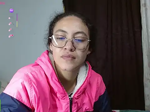 Snapshot of Olivia_Bright chatting on 06/11/26, 02:53 Olivia Bright online show from 06/11/26, 02:53