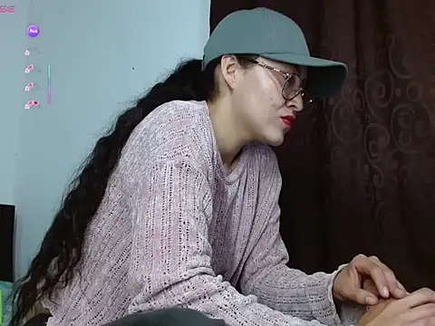 Olivia Bright online show from 04/25/26, 02:03