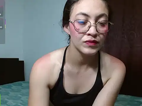 Olivia Bright online show from 04/11/26, 10:35