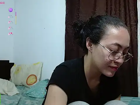 Olivia Bright online show from 06/04/26, 10:14