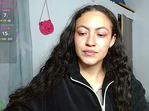 Snapshot of Olivia_Bright chatting on 02/09/26, 01:36 Olivia Bright online show from 02/09/26, 01:36