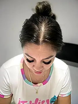 ValeryGrey online show from 11/15/25, 01:48