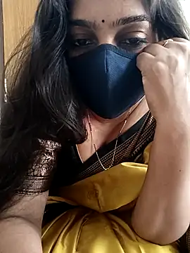Snapshot of yoursana- chatting on 09/19/25, 04:49 yoursana- online show from 09/19/25, 04:49