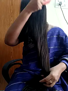 Snapshot of yoursana- chatting on 01/08/25, 03:51 yoursana- online show from 01/08/25, 03:51