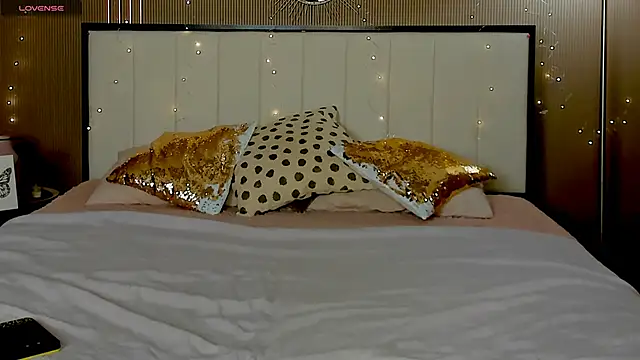 Snapshot of mailymilf chatting on 02/28/25, 12:52 mailymilf online show from 02/28/25, 12:52