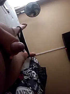 Snapshot of jonjob44 chatting on 10/18/25, 04:14 jonjob44 online show from 10/18/25, 04:14